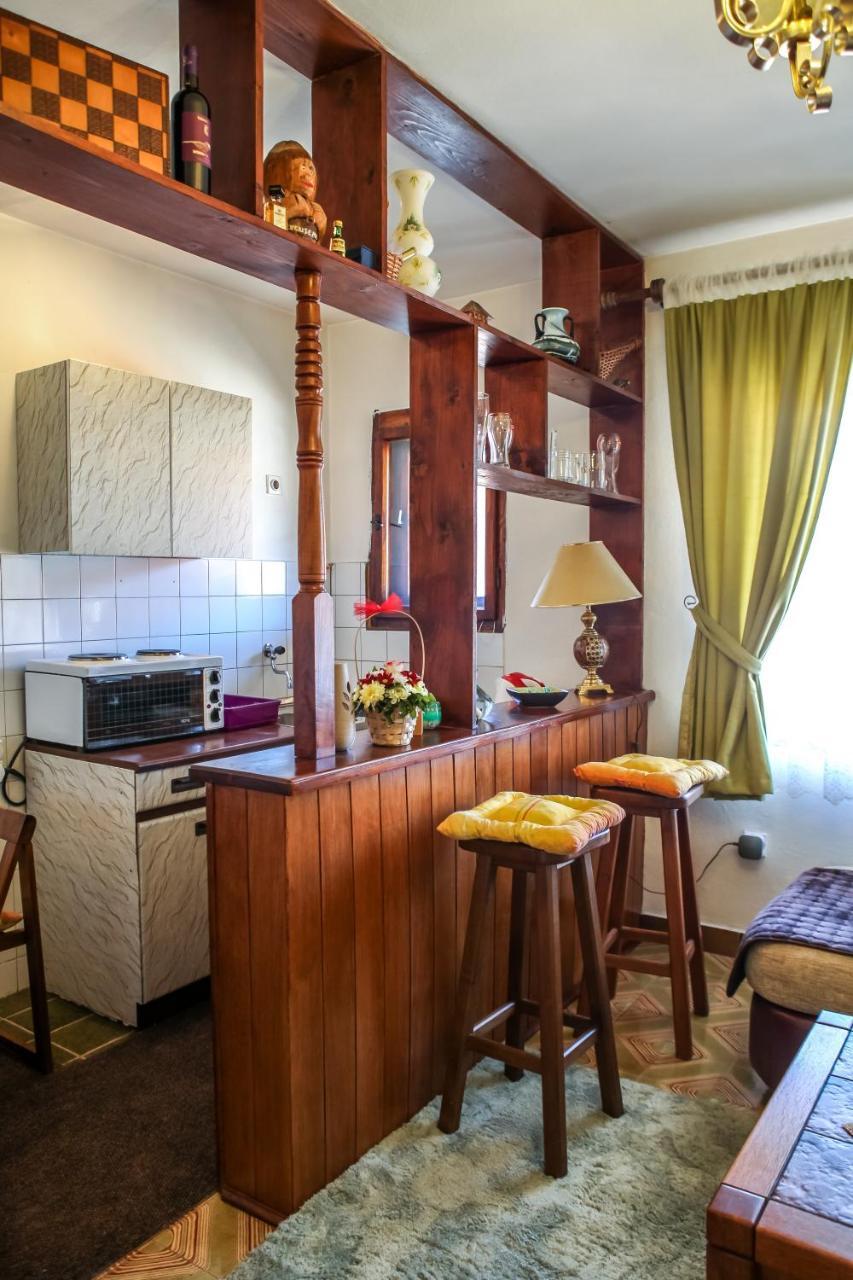 Apartment Dejan 采蒂涅 外观 照片